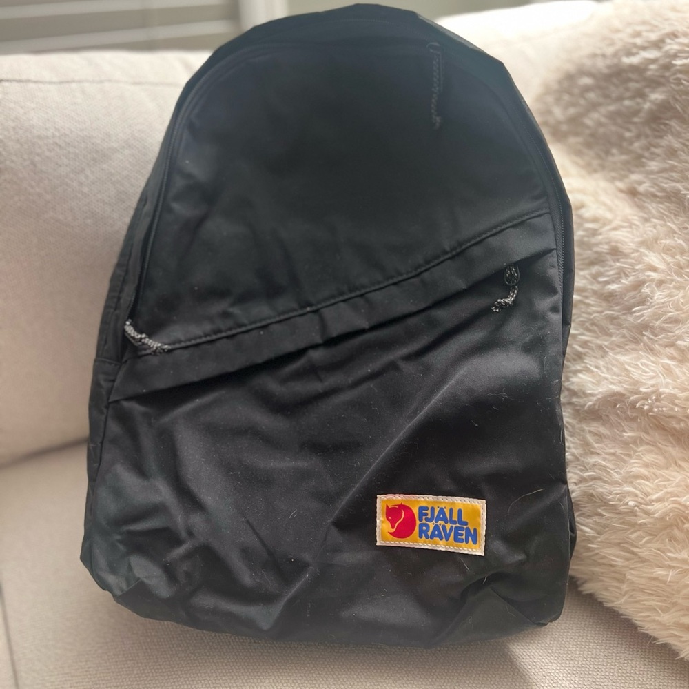 Fjallraven Vardag 25 black backpack - NWT - Picture 3 of 9
